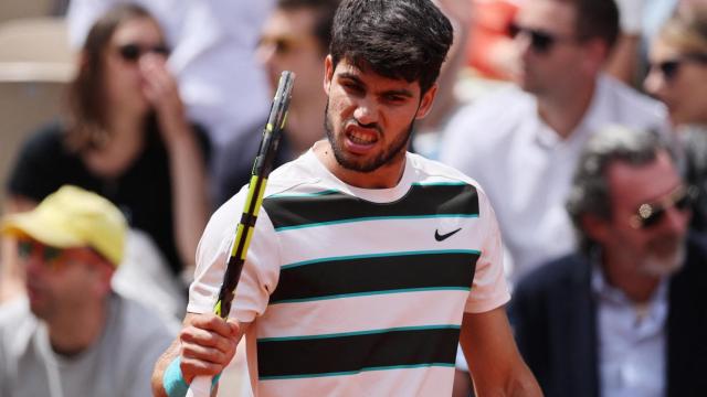 Carlos Alcaraz, durante su debut en Roland Garros 2025