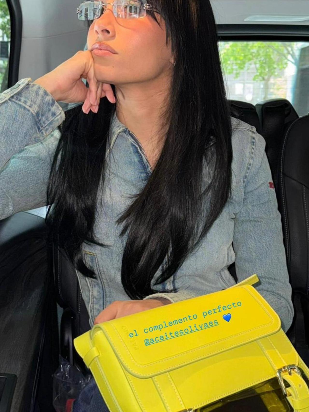 Historia de Instagram de Aitana promocionando el bolso