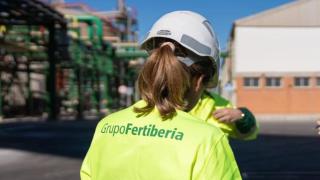 Trabajadora de Fertiberia.