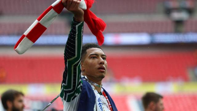 Jobe Bellingham celebra el ascenso del Sunderland a la Premier League