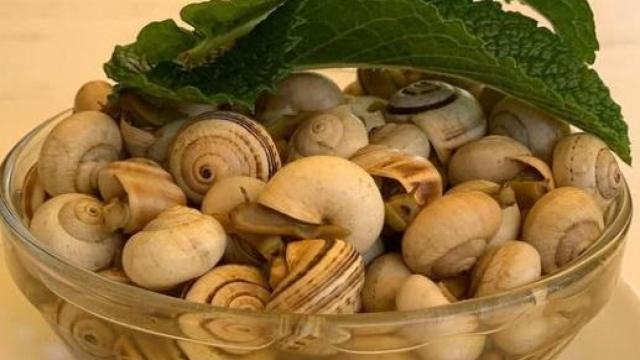 Los caracoles de este bar de Valdezorras.