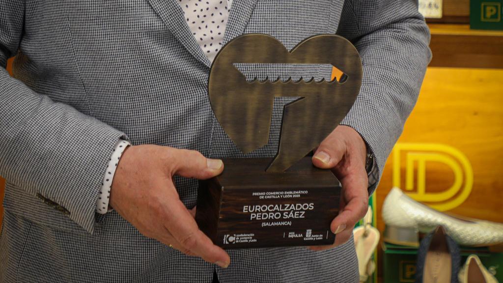 Galardón Comercio Emblemático de Castilla y León otorgado a Eurocalzados