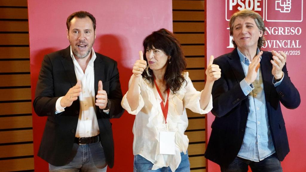 El secretario general PSOE de Valladolid y ministro Óscar Puente, junto al secretario general PSCyL, Carlos Martínez, y la ministra de Igualdad, Ana Redondo