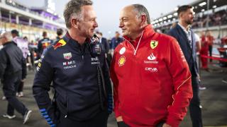 Christian Horner junto a Frédéric Vasseur, actual director de equipo de Ferrari