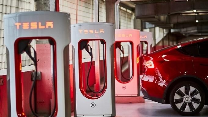Las ventas de Tesla en Europa caen un 39% en el primer cuatrimestre en ...