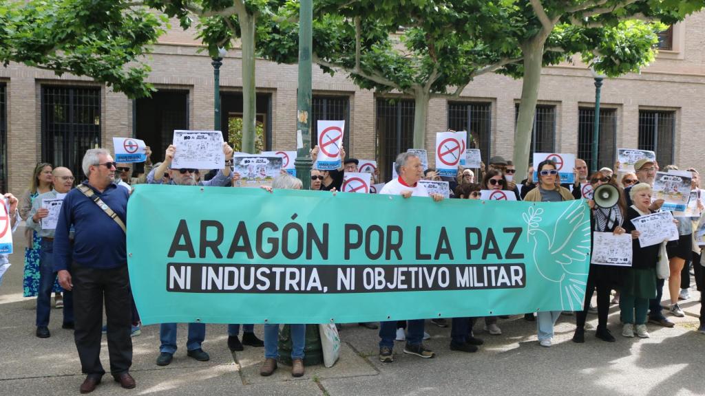 Protestas por el incremento del gasto en defensa