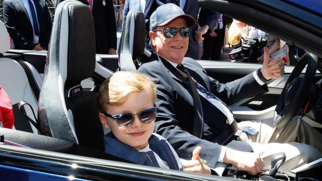 Jacques y su padre, Alberto de Mónaco, en el Gran Premio de Fórmula 1 del Principado.