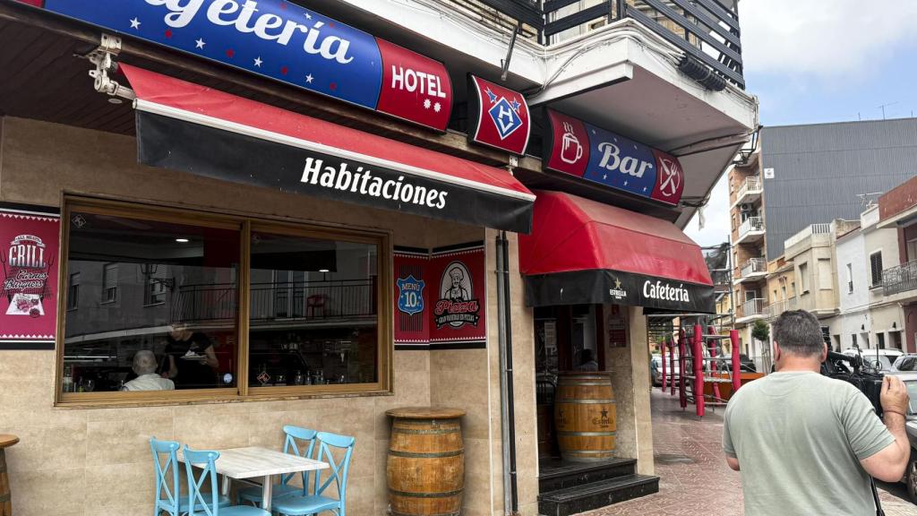 El restaurante donde se produjeron los hechos en Favara (Valencia). Efe / Raquel Segura