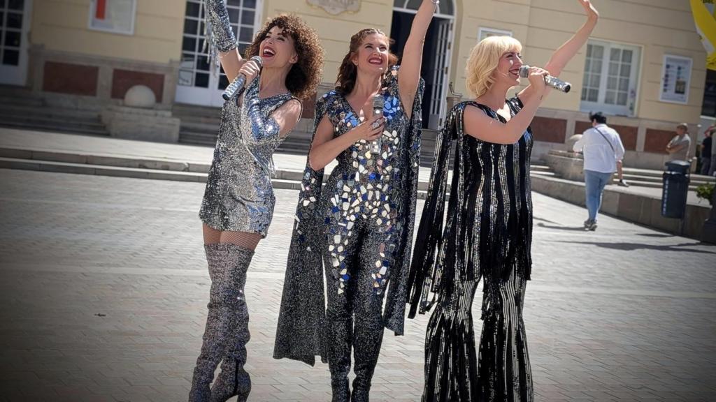 Tres de las actrices que forman parte del elenco.