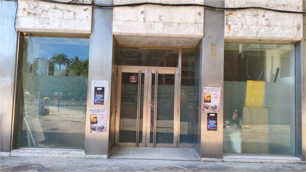 Obras en el nuevo local de Starbucks en el centro de A Coruña este martes