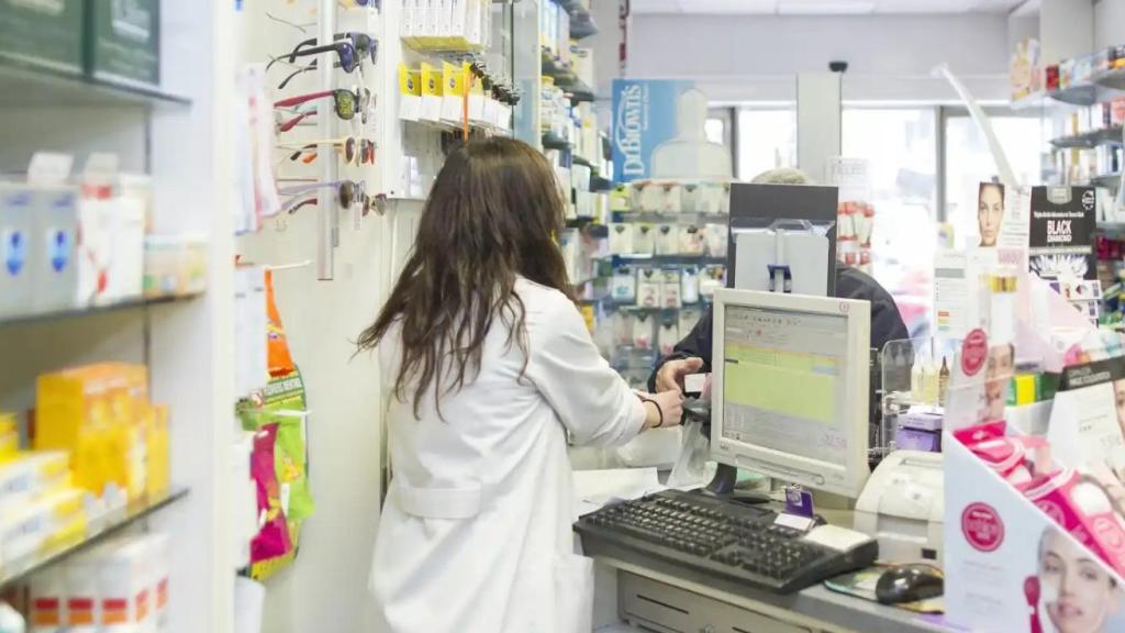 Imagen de archivo del interior de una farmacia.