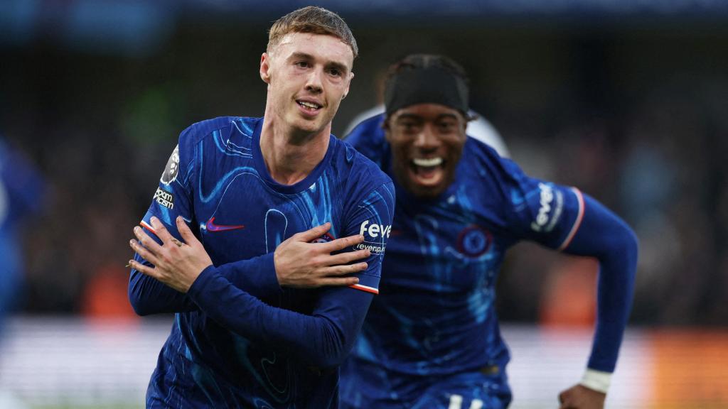 Cole Palmer celebra un gol con el Chelsea.