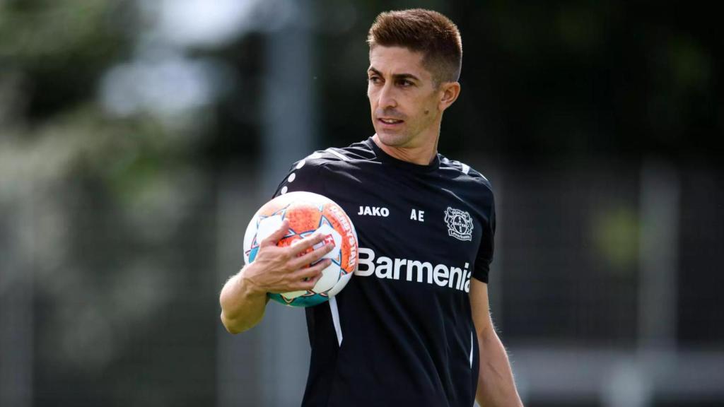 Alberto Encinas, en el Bayer Leverkusen