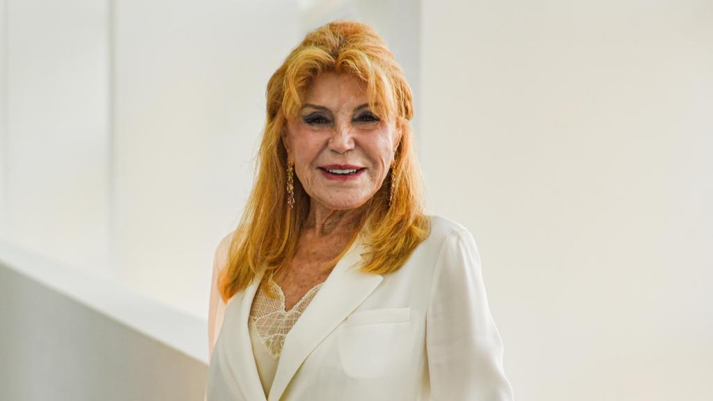 Carmen Cervera tras recibir un reconocimiento en Barcelona.