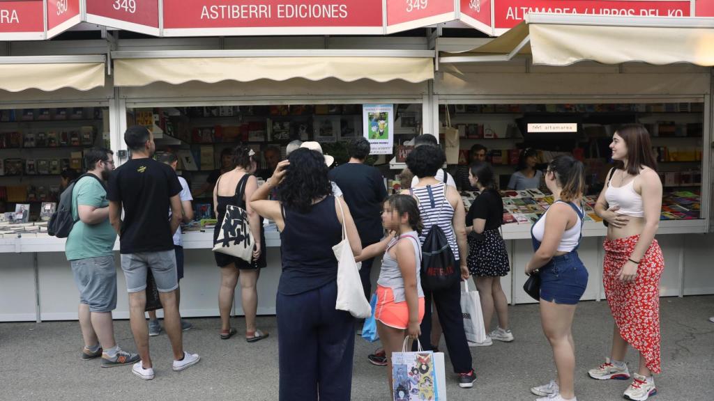 Familias en la Feria del Libro