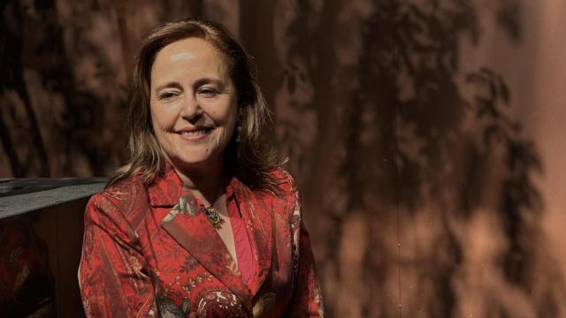 Begoña Jovellar posando en el hotel Thompson durante la cata de vino de su marca.