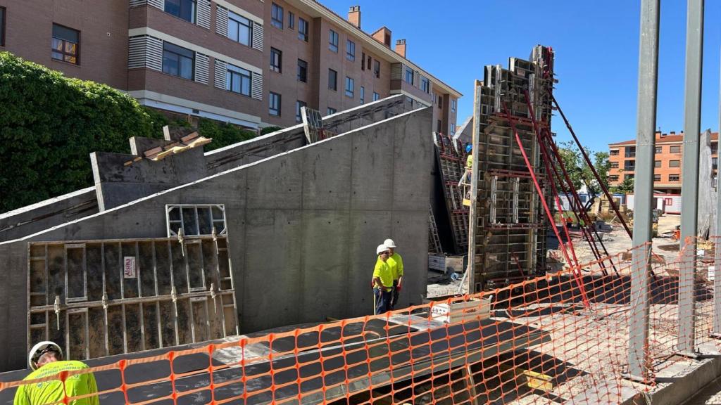 Las obras de construcción del centro cívico.