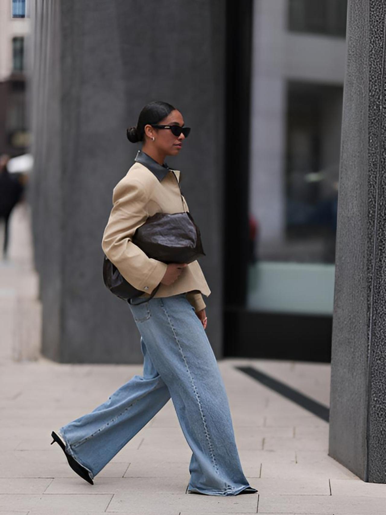 El negro es el protagonista de este look.