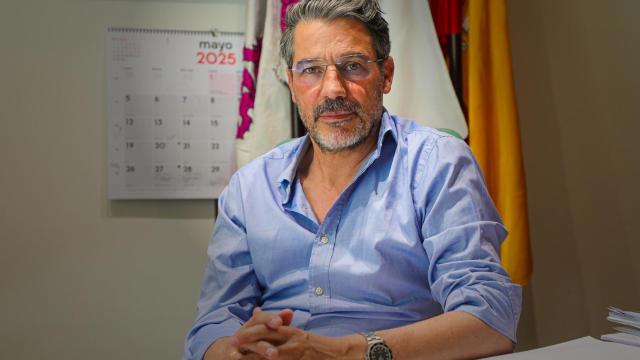 Ángel Luis Peralvo, alcalde de Villamayor, en una entrevista para EL ESPAÑOL de Castilla y León