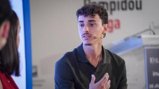 Nández, ‘influencer’, durante su intervención en la conversación a dos bajo el título 'Ser ‘influencer’, ¿cómo prepararse y vivir de ello?'; en la primera jornada del IV Foro de Educación, Innovación y Tecnología 'Impulsando el cambio para transformar el futuro'.