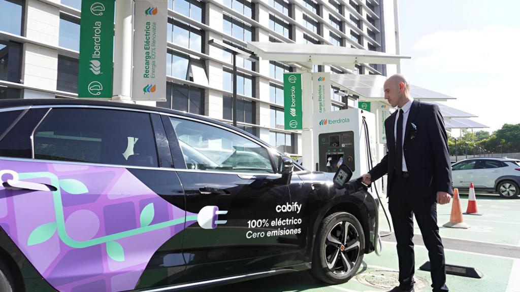 Alianza entre Iberdrola y Cabify por la electrificación.