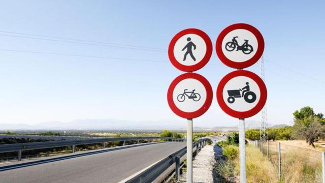 ⁠La razón detrás de las señales de animales en zonas urbanas que desconciertan a los conductores: este es el motivo