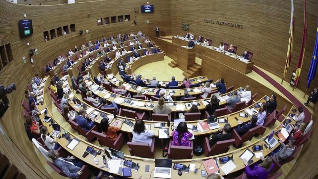 Hemiciclo de Les Corts, este miércoles durante el debate de presupuestos. José Cuéllar / Corts