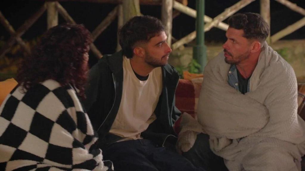 Vicky, Carlos y Popeye en 'Traitors España'.