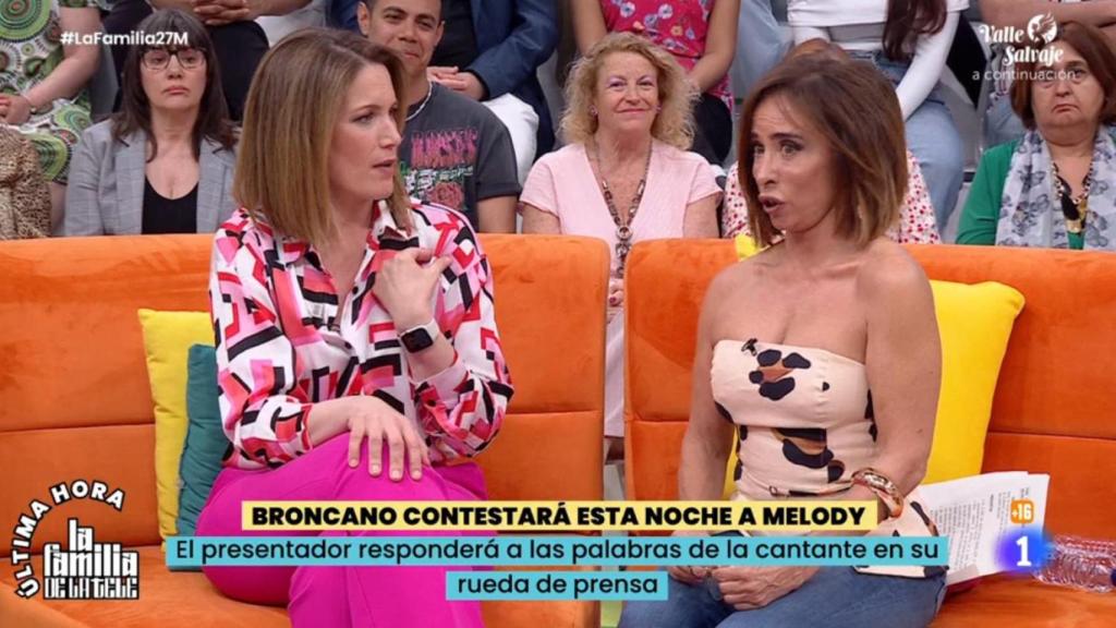 Silvia Intxaurrondo y María Patiño en 'La familia de la tele'.