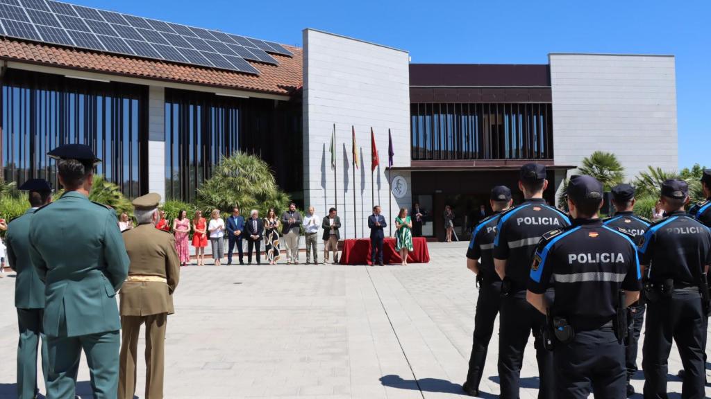 El Ayuntamiento de Galapagar celebra el Día de la Policía Local de Galapagar en un acto de julio de 2022.