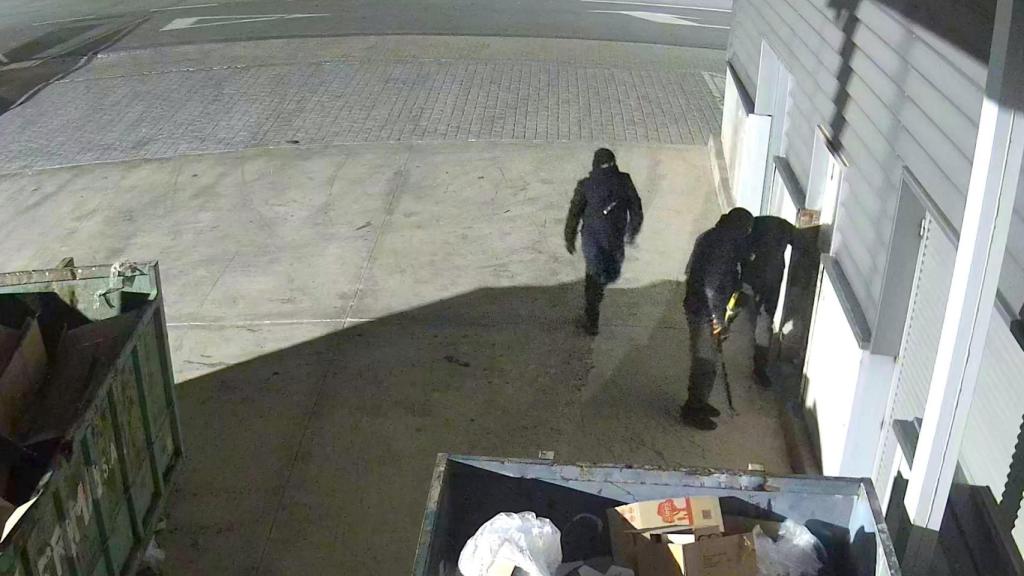 La captura de las cámaras de seguridad con el asalto de los sospechosos.