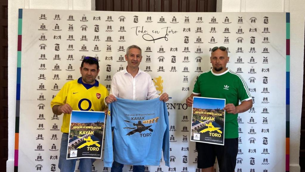 Presentación de la la Asociación de Deportes Náuticos Kayak