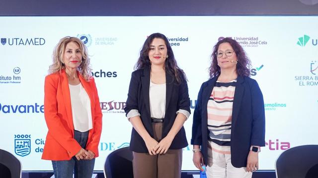 Una imagen de la mesa redonda.