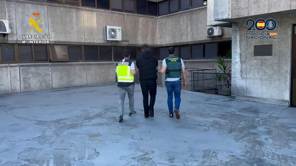 La operación 'Albatros-Samba' se saldó con cinco detenidos.