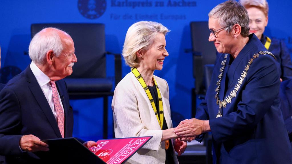 Ursula von der Leyen ha recibido este jueves el premio Carlomagno