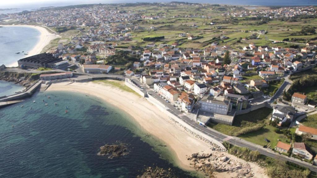 El pequeño pueblo de Ribeira (A Coruña) que cuenta con su propio 'Paseo da Fama' de estrellas de mar
