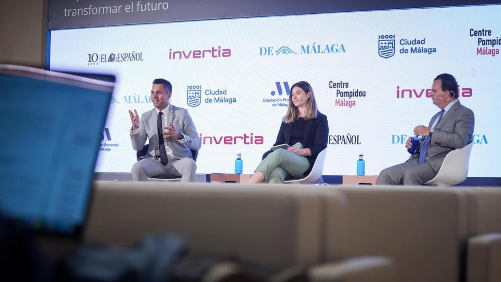 La mesa redonda 'Transformar la gestión y la innovación en la compra pública'.