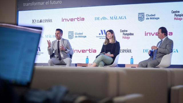 La mesa redonda 'Transformar la gestión y la innovación en la compra pública'.