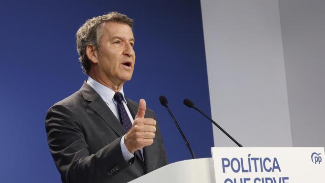 El líder del PP, Alberto Núñez Feijóo durante la declaración institucional de este jueves.