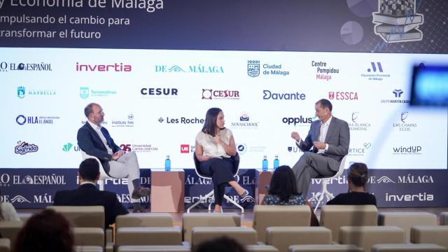 Daniel González de Vega, Alba Rosado y Walter Jones.