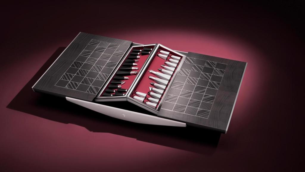 El juego de ajedrez de Rolls-Royce aúna tradición e innovación.