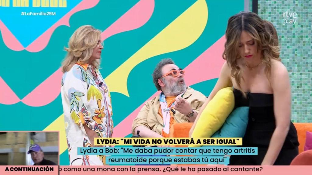 Lydia Lozano junto a Bob Pop y María Patiño.