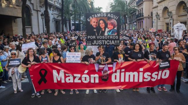 Séptima manifestación contra Mazón. Jorge Gil/Europa Press
