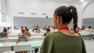 Alumnos en los exámenes de las pruebas de acceso a la Universidad en Sevilla, en 2022.