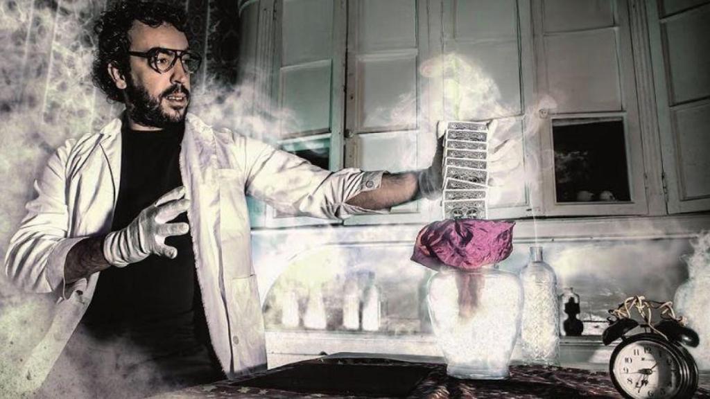 El mago e ilusionista Carlangas presenta su nuevo espectáculo 'Atemporal'