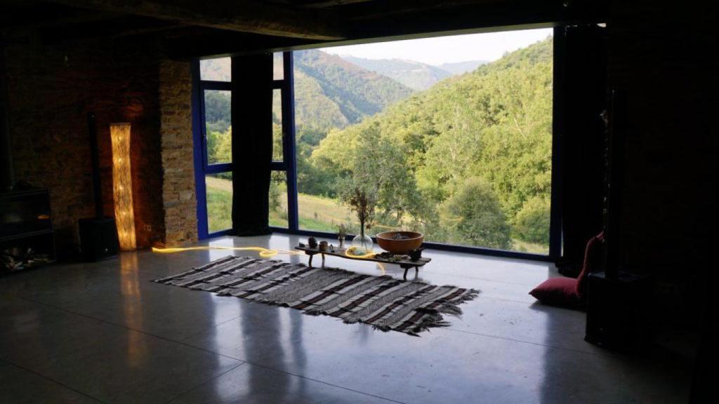 Casa Quindós, en Vilela. Navia de Suarna (Lugo)