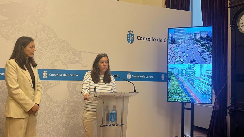 Alcaldesa de A Coruña, Inés Rey y la concejala de movilidad, Noemií Díaz