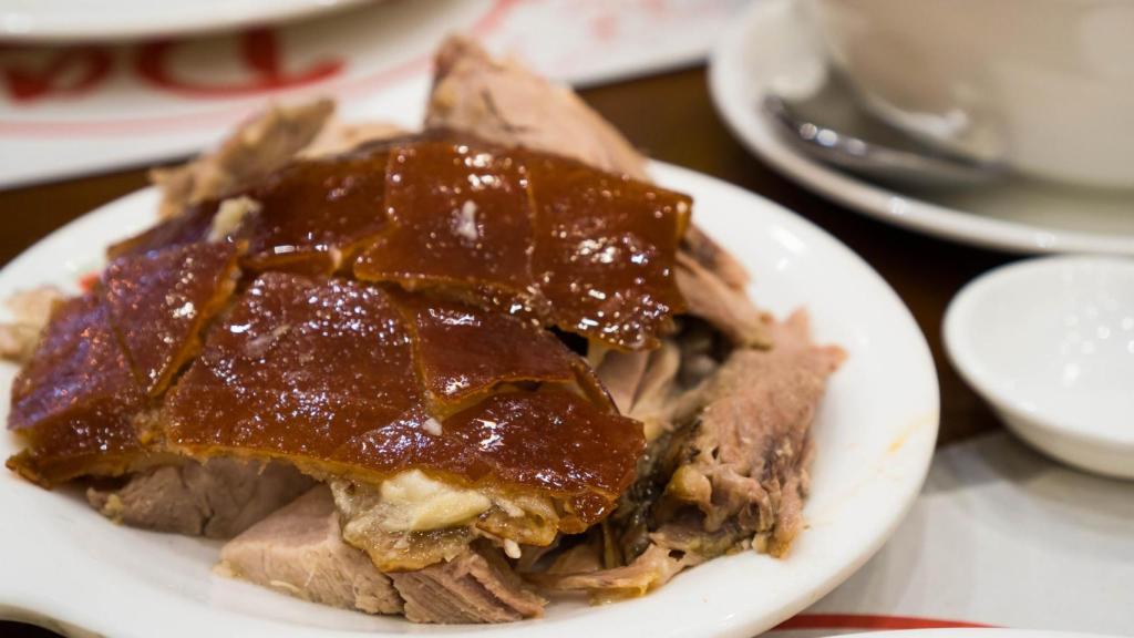 Un plato de cochinillo.