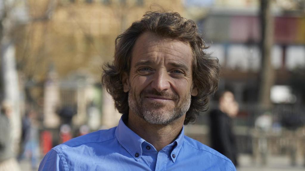 Javier Albares es médico especialista en Neurofisiología Clínica y experto en trastornos del sueño.