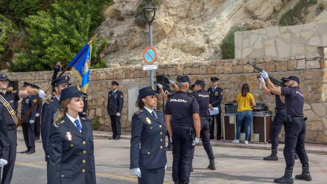 Celebración del Día de la Policía Nacional en Benidorm, festividad de los Ángeles Custodios.